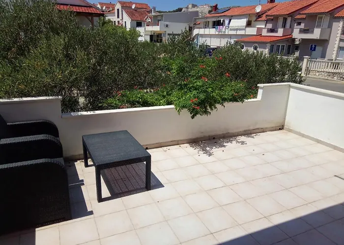 Laura Apartment Hvar Town