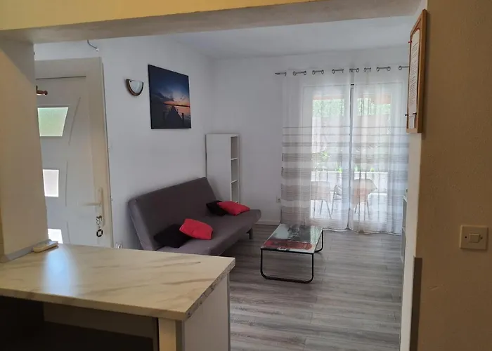 Laura * フヴァル