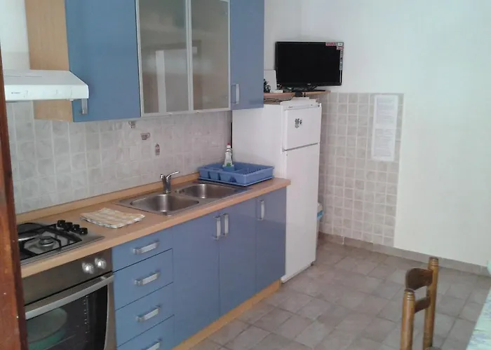 Laura * フヴァル